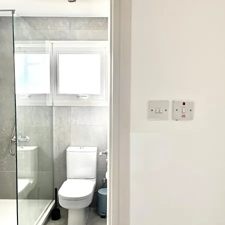 Almyra House Holiday home *