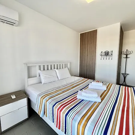 Almyra House Dom wakacyjny Protaras