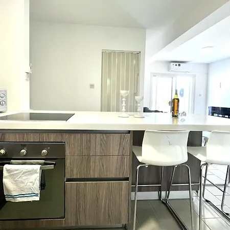 Almyra House Holiday home *