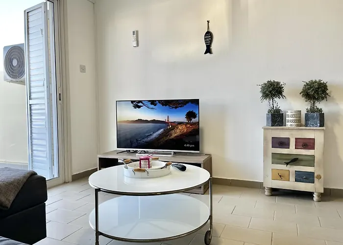 Almyra House * 프로타라스