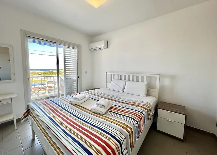 펜션 Almyra House 프로타라스